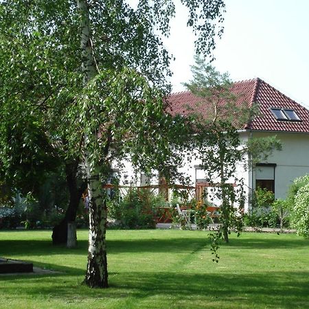 Roza Hotel Es Apartmanhaz Esztergom Exterior foto