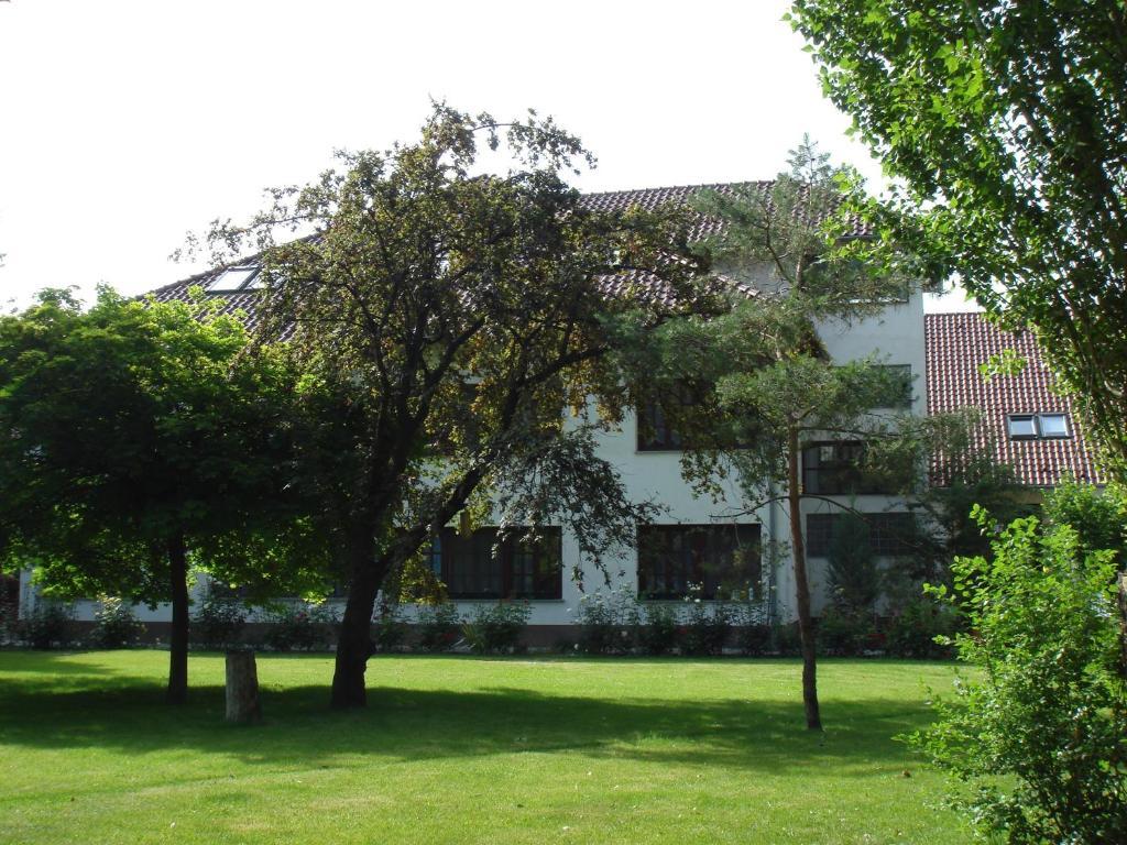 Roza Hotel Es Apartmanhaz Esztergom Exterior foto
